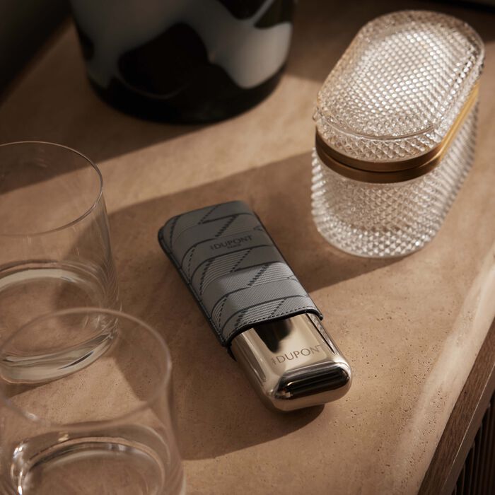 اس تي دوبون علبة السيجار مونوجرام 1872 2 باللون الرمادي