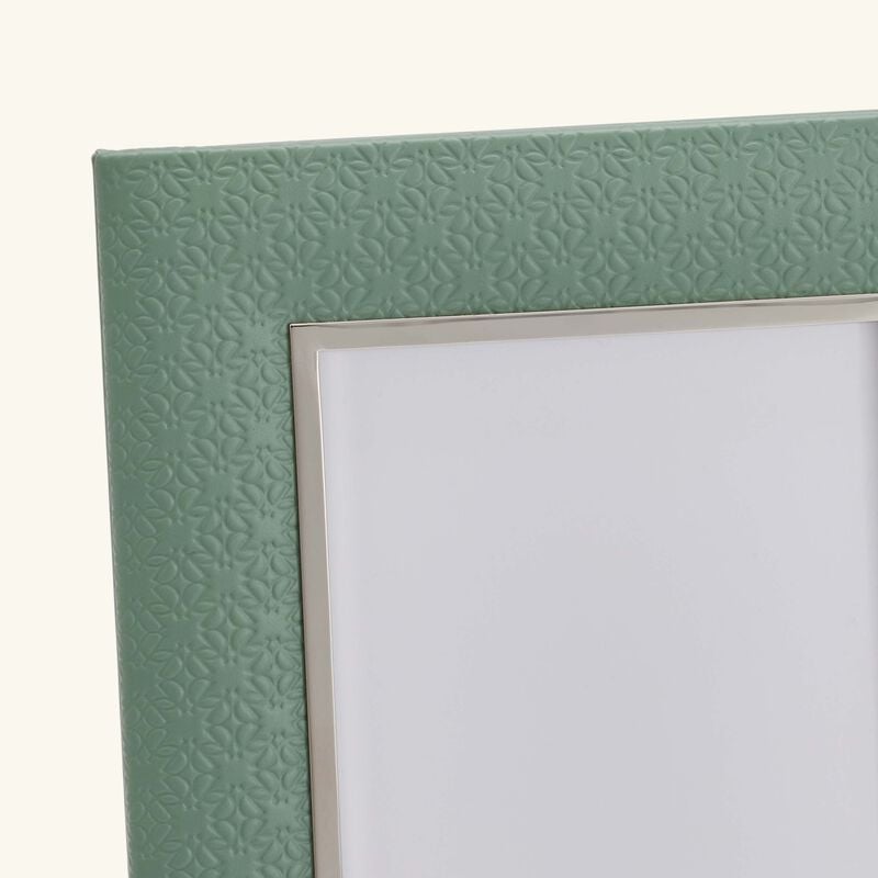 إطار الصور إيلي صعب مونوغرام أجاتا باللون الأخضر 27x21 سم 27x21