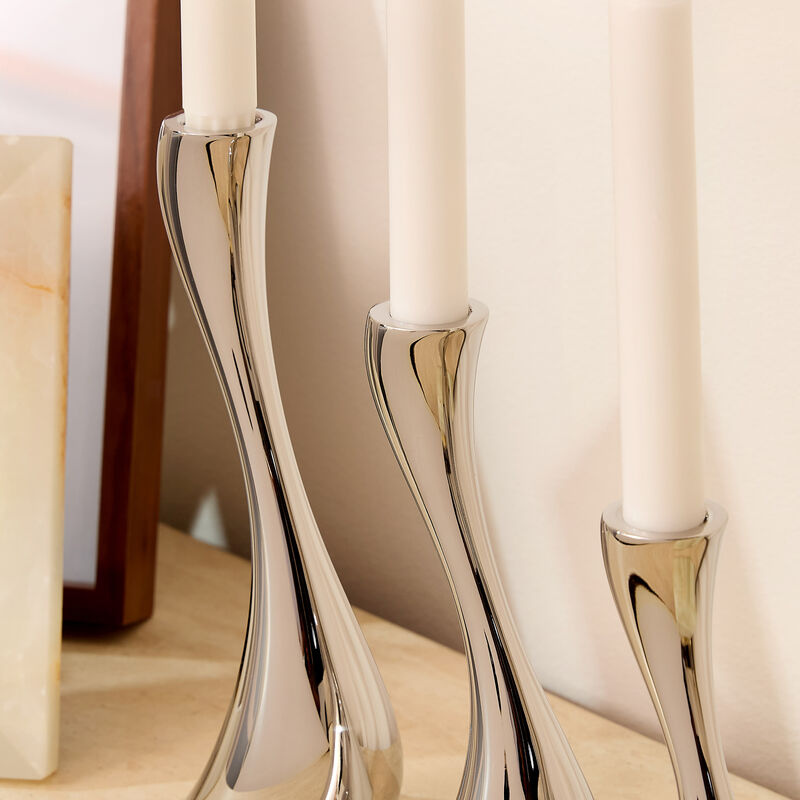 مجموعة حامل الشموع كوبرا من ثلاث قطع جورج جنسن مجموعة حامل الشموع كوبرا من ثلاث قطع