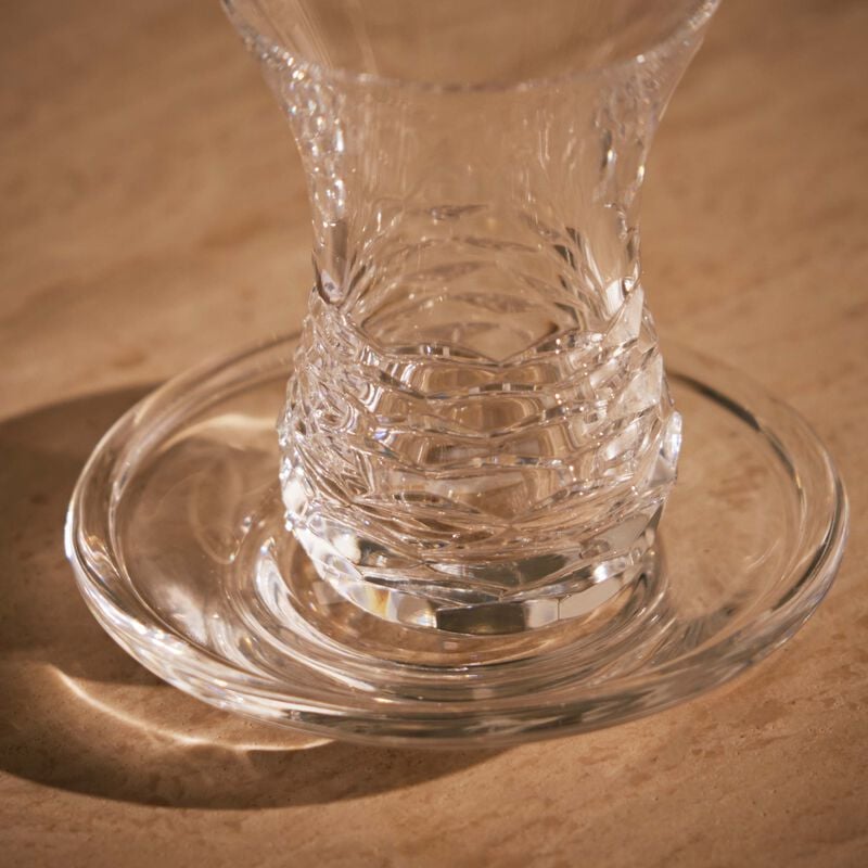 ماريو تشيوني فنجان الشاي سينسوريال أرمودو مع صحنه شفاف