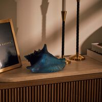 Mer de Corail Conch Shell Figurine Small Blue daum mer de corail conch shell figurine small blue