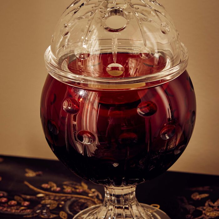 ماريو تشيوني مبخرة بابا باللون الأحمر