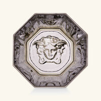 فيرساتشي طقم ميدوزا لوميير هيز مؤلف من كأسين للشرب باللون الأسود