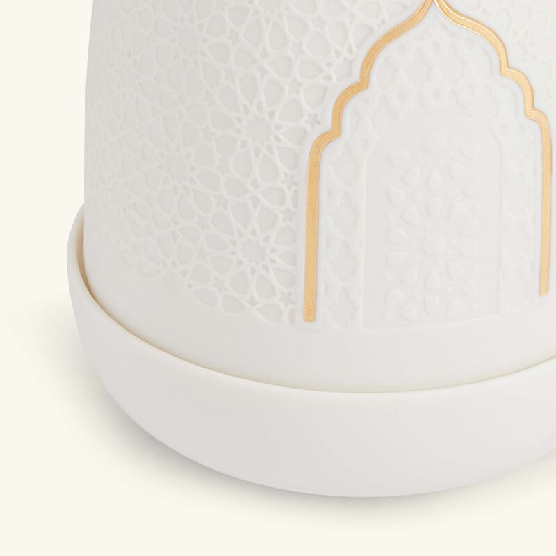 مصباح ضياء على شكل قبة باللون البني لادرو مصباح ضياء على شكل قبة باللون البني