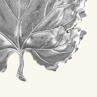 وعاء على شكل ورقة العنب فضي بحجم صغير بوتشيلاتي وعاء على شكل ورقة العنب فضي بحجم صغير