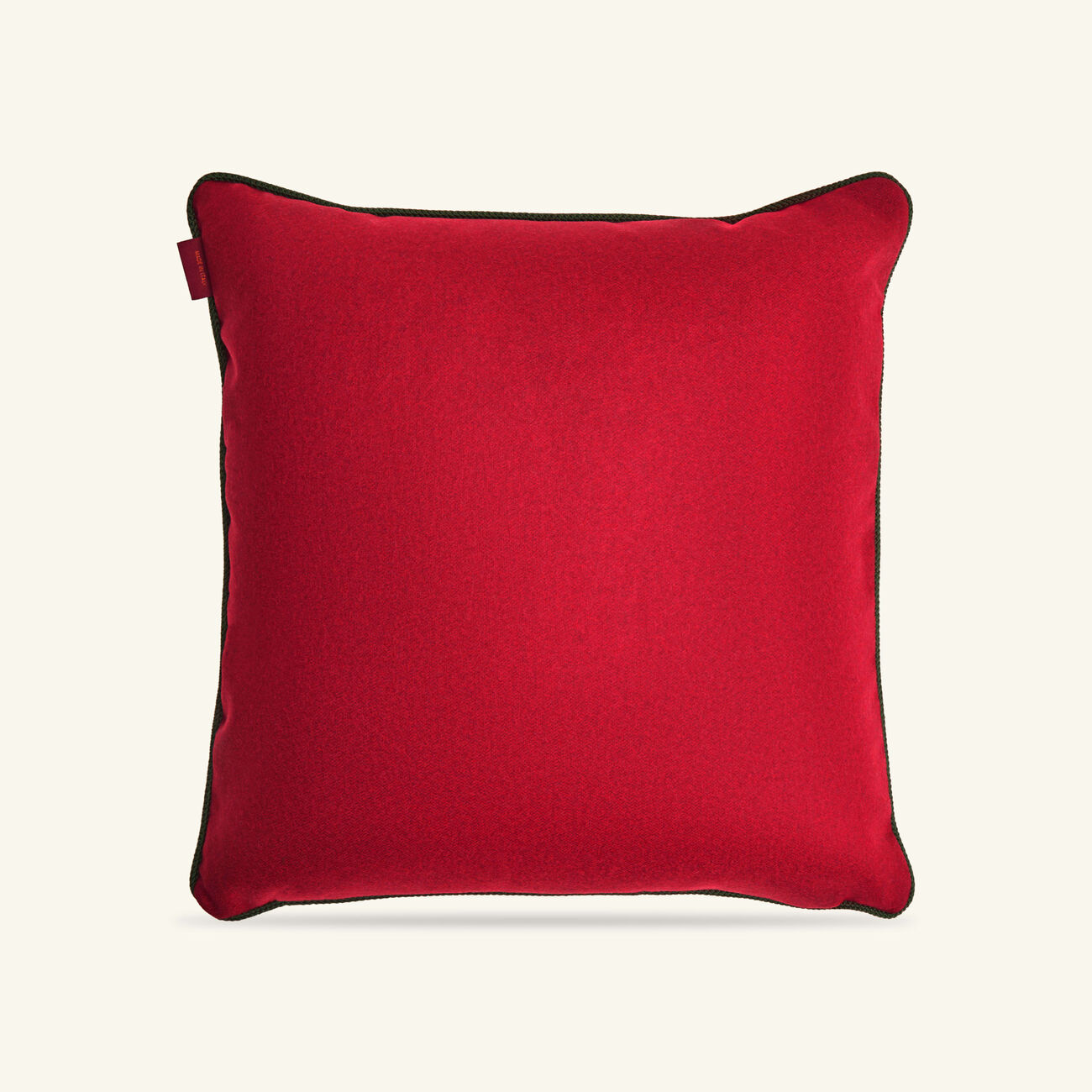 إيترو وسادة سبونج المطرزة باللون الأحمر