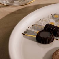 dimlaj hayat serving platter round gold 32cm