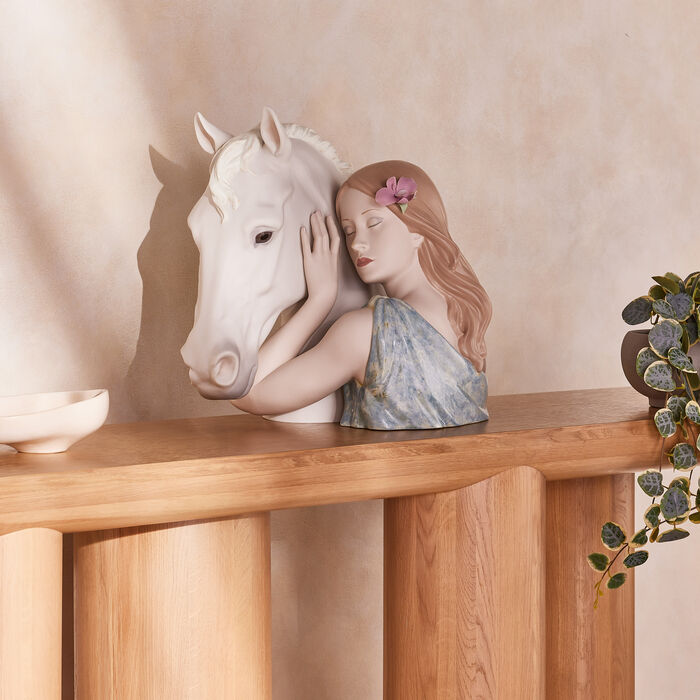 A True Friend Sculpture Medium White lladro a true friend sculpture medium white