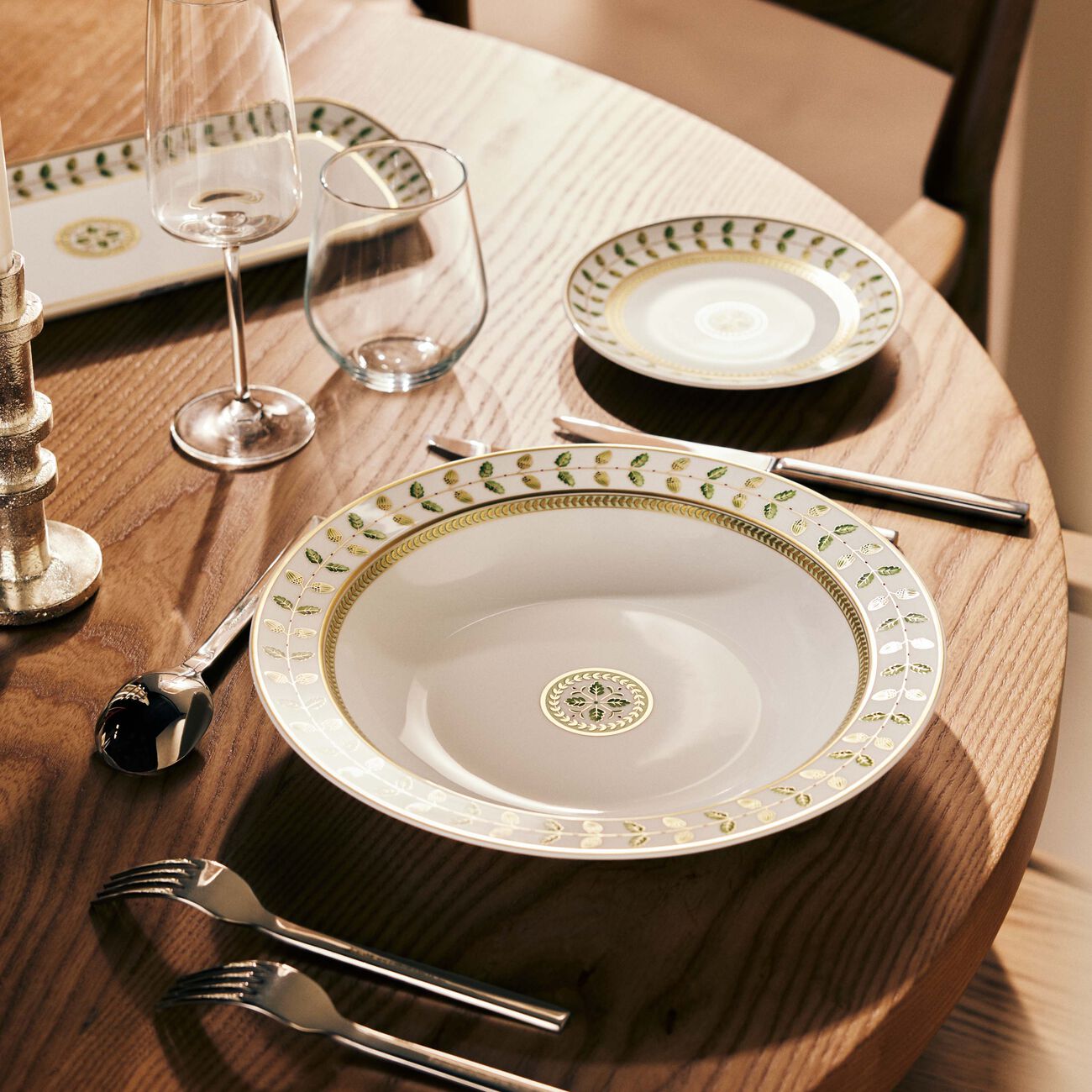 برناردو طبق كونستانس عميق دائري أخضر 29 سم