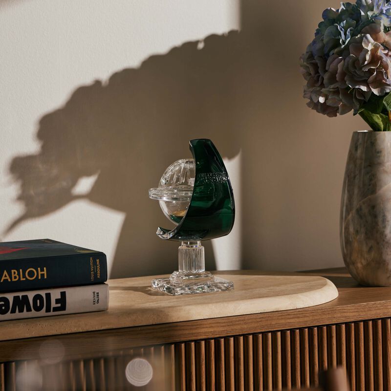 ماريو تشيوني مبخرة اليوم الوطني السعودي باللون الأخضر