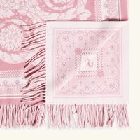 فيرساتشي بطانية كريت دو فلور بالشراريب