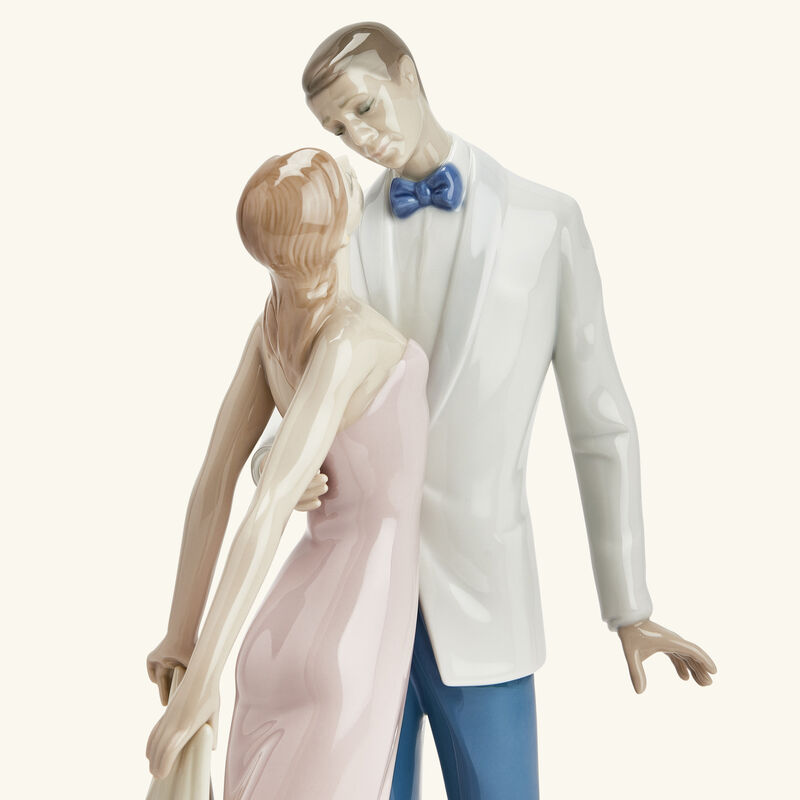 lladro happy anniversary couple sculpture medium grey