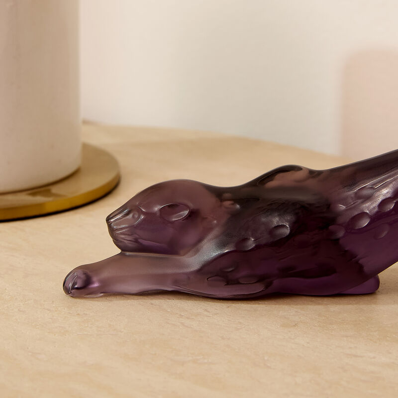 لاليك منحوتة نمر زيلا صغيرة بلون بنفسجي