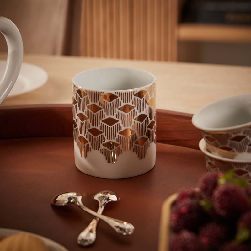 silsal tamrah by razan alazzouni vase round mini gold