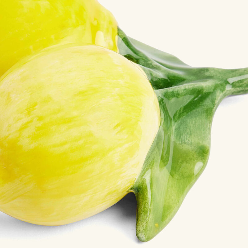 les ottomans lemon sculpture mini yellow