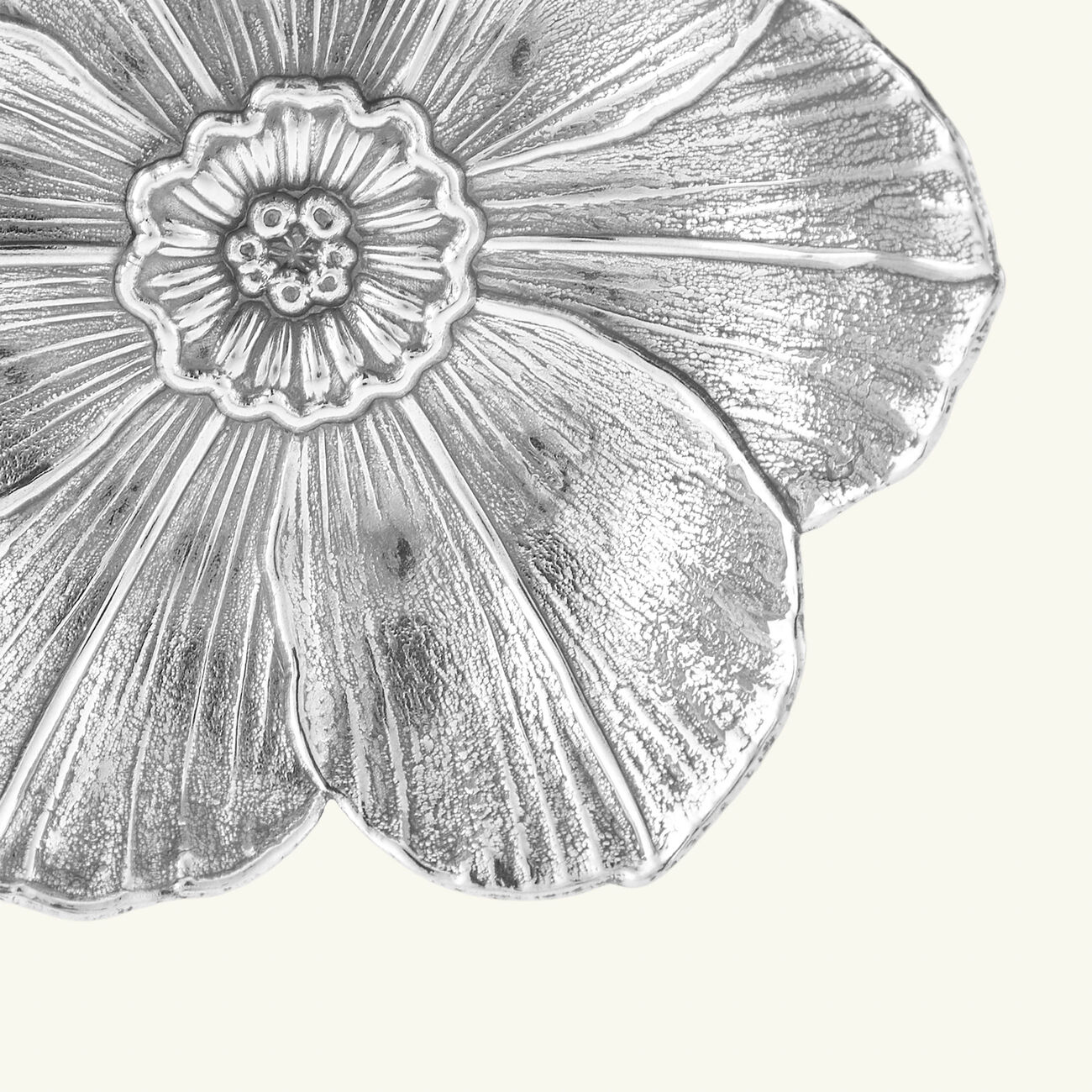 بوتشيلاتي وعاء على شكل زهرة النرجس فضي بحجم صغير