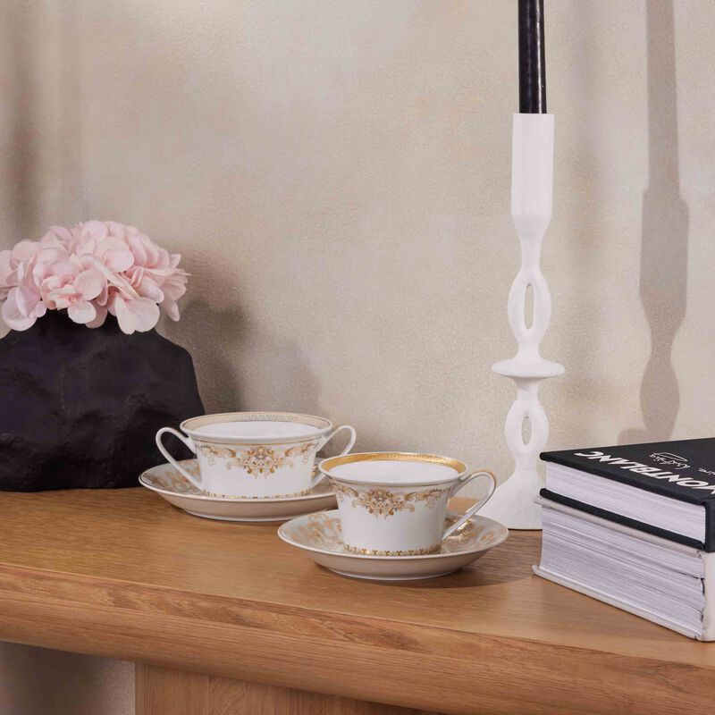 فنجان الشاي ميدوزا جالا جولد مع صحنه أبيض فيرساتشي فنجان الشاي ميدوزا جالا جولد مع صحنه أبيض