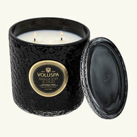 voluspa bahkoor oud candle