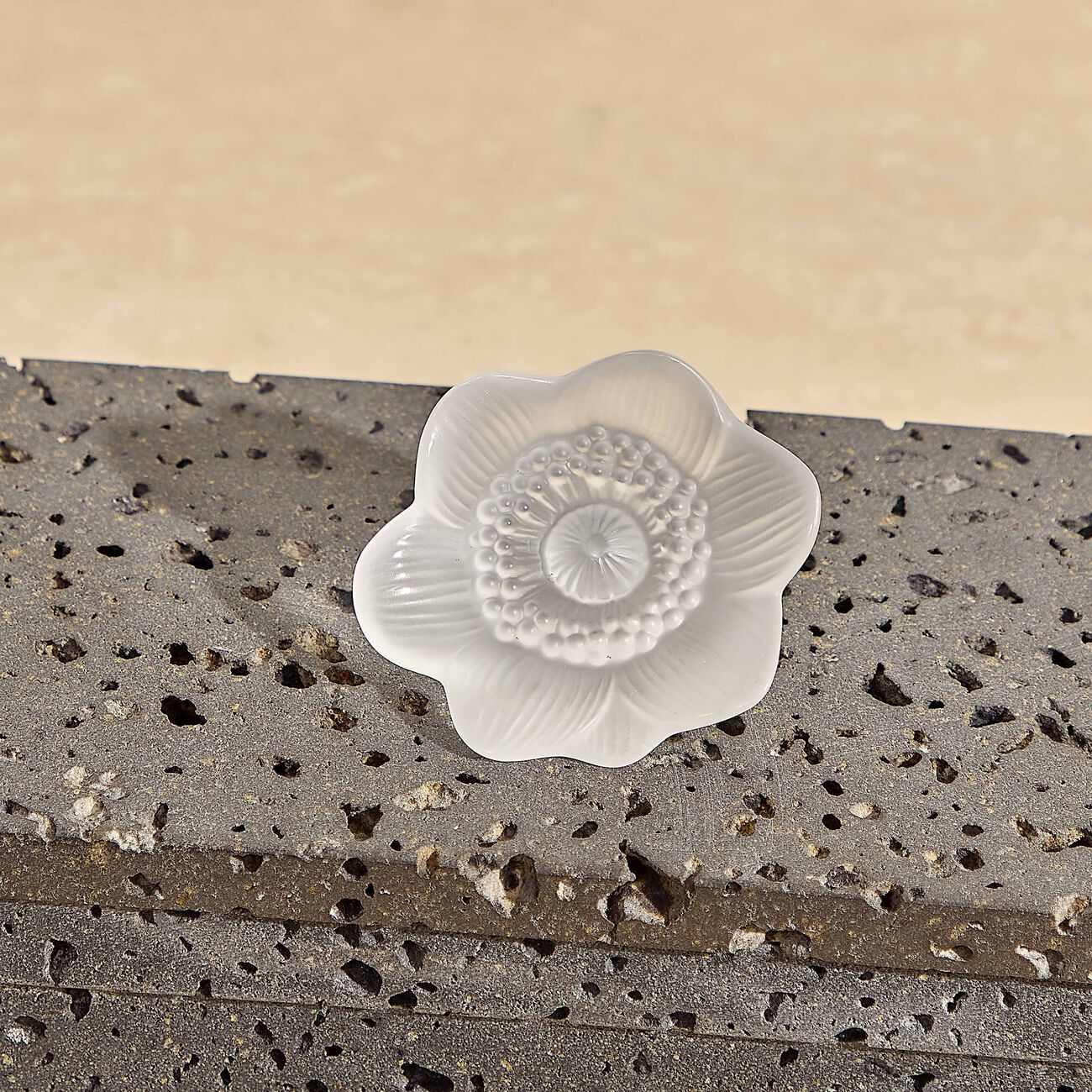 lalique anemone flower sculpture small clear