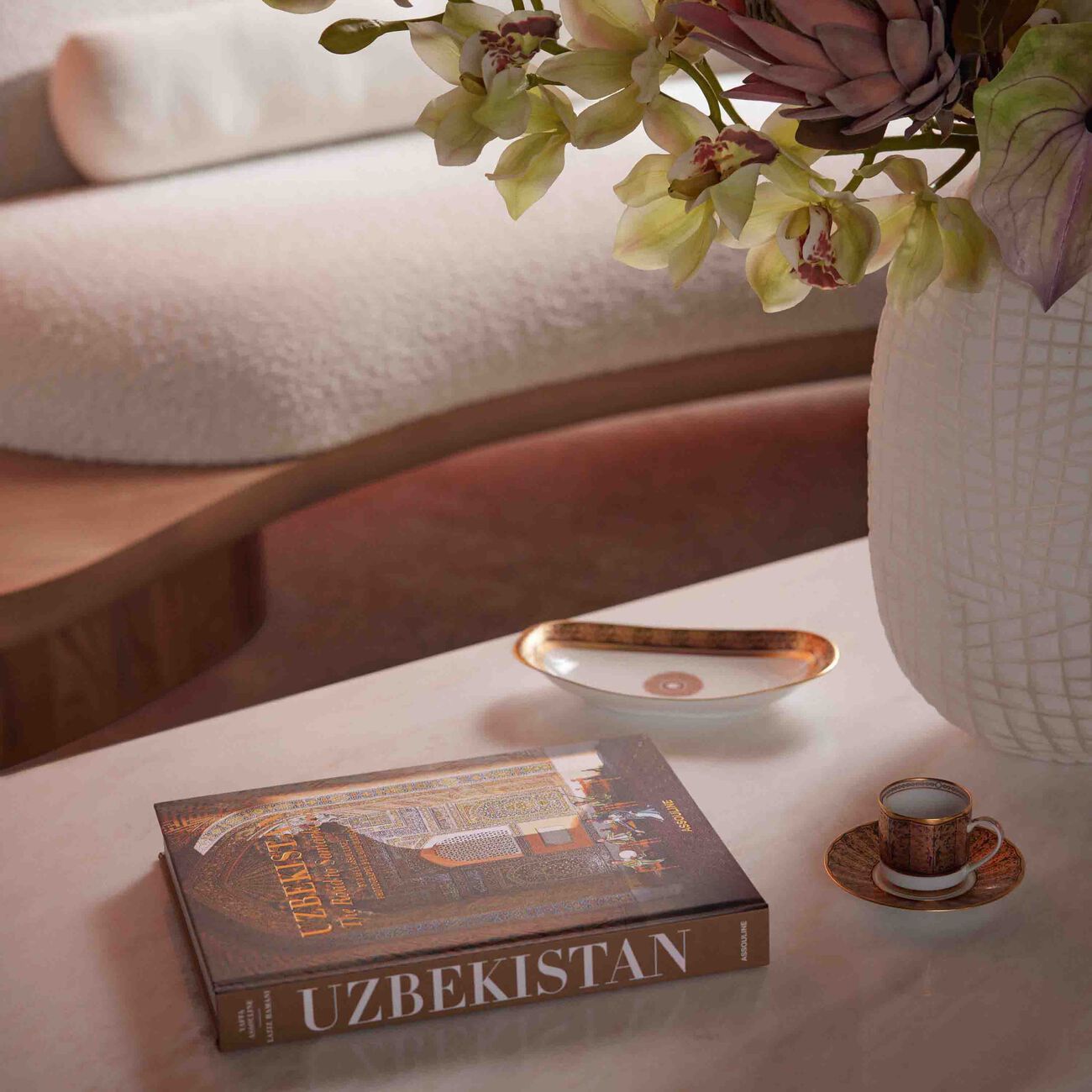 كتاب أوزبكستان: الطريق إلى سمرقند 33x25 سم آسولين كتاب أوزبكستان الطريق إلى سمرقند 33x25 سم