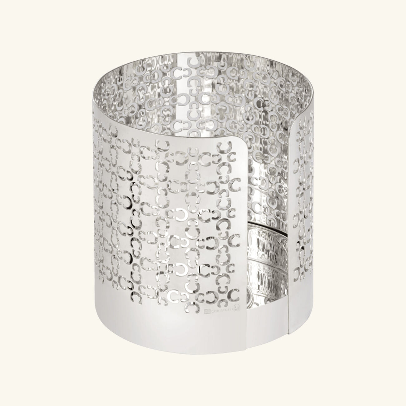 حامل الشموع آيكونك باللون الفضي كريستوفل حامل الشموع آيكونك باللون الفضي