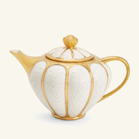 villari amour tea pot white