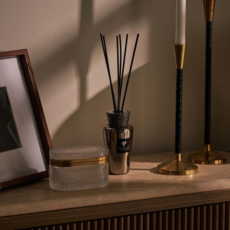 موزع العطر باوباب ليز إكسكلوسيف بلاتينوم توتم موزع العطر باوباب ليز إكسكلوسيف بلاتينوم توتم