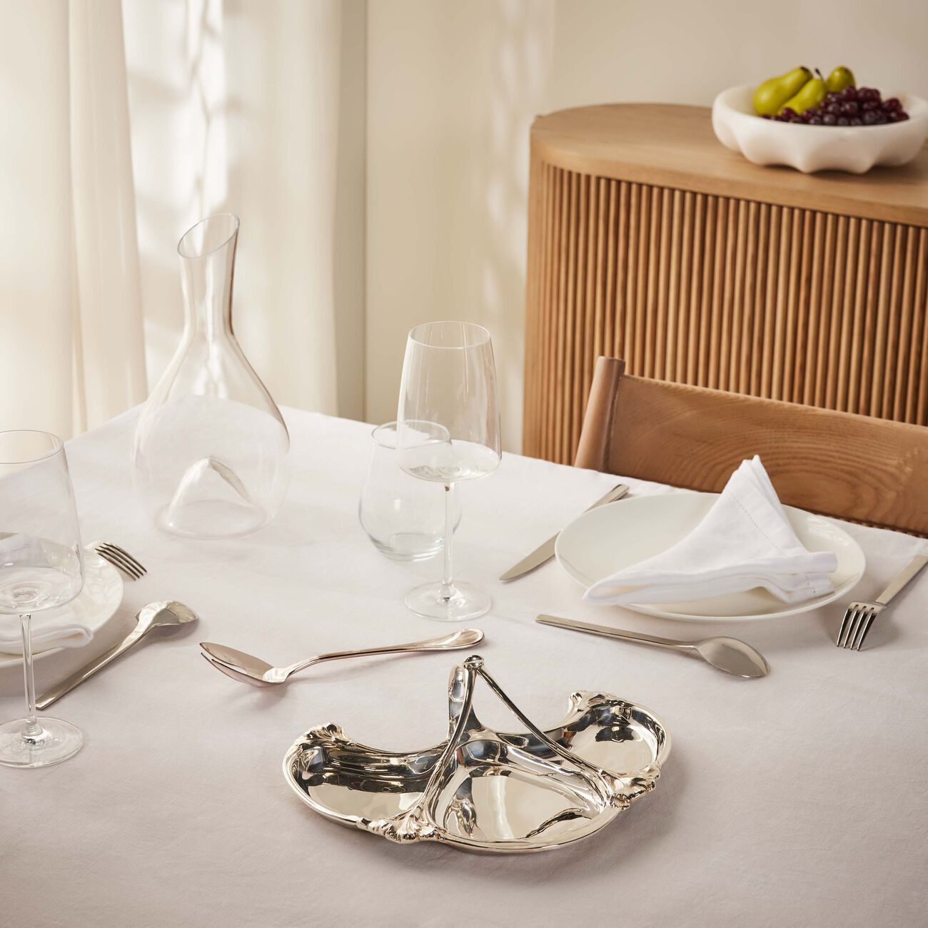 كريستوفل وعاء المكسرات غاليا كارنايشن سيرفر باللون الفضي