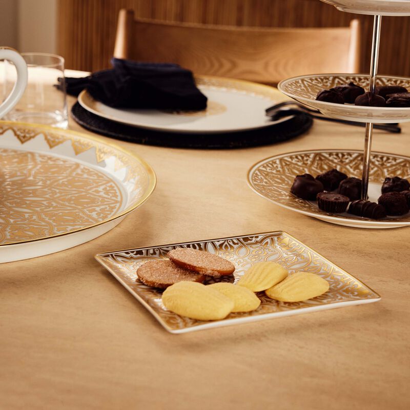 صينية الحلى والمجوهرات فينيس مستطيلة باللون الذهبي 22 سم برناردو صينية الحلى والمجوهرات فينيس مستطيلة باللون الذهبي 22 سم