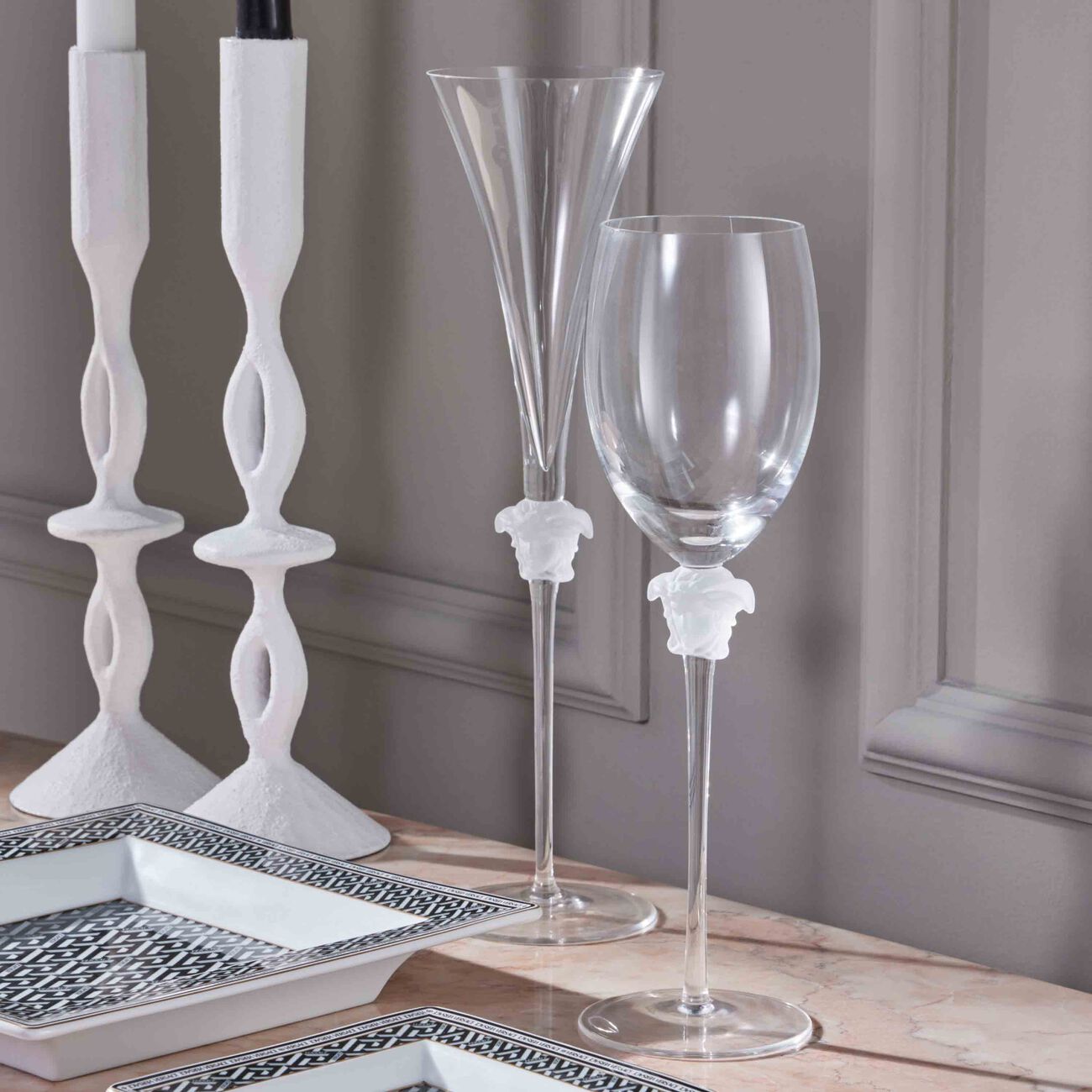 versace medusa lumiere wine glass small clear