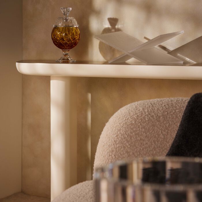 مبخرة عنبرية اللون ماريو تشيوني مبخرة عنبرية اللون