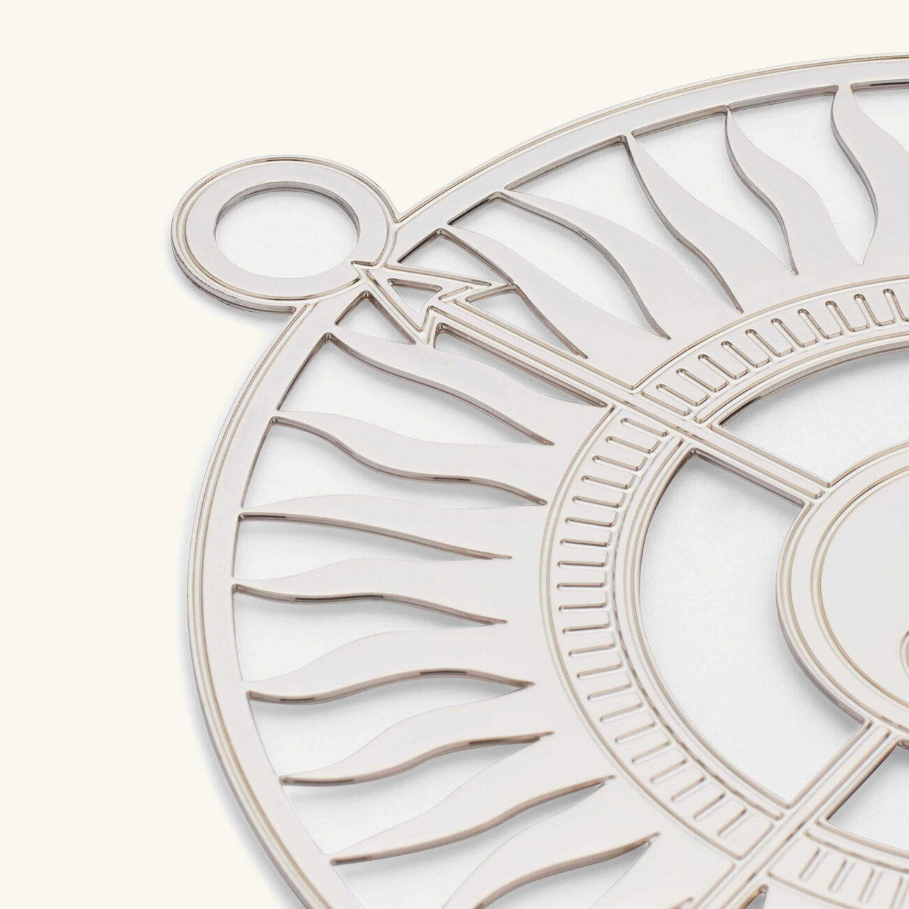 كريستوفل قطعة ديكور ريڤ كوزميك على شكل شمس رقم 1 صغيرة باللون الفضي