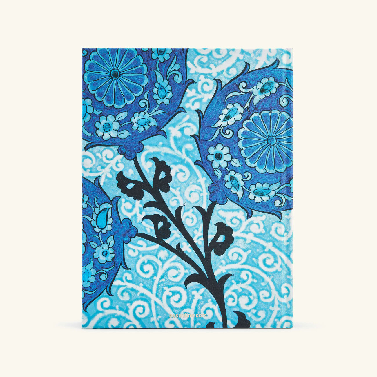 كتاب كنوز أوزبكستان الحيّة: احتفاءً بالإتقان الحرفي 33x25 سم آسولين كتاب كنوز أوزبكستان الحيّة احتفاءً بالإتقان الحرفي 33x25 سم