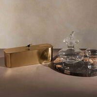 صندوق شاي توتا باللون الذهبي إيرا أودايبور صندوق شاي توتا باللون الذهبي