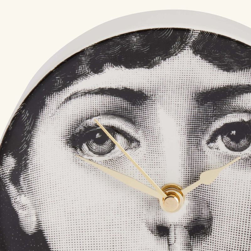 فورناسيتي ساعة مكتب سيلينزيو باللون الرمادي