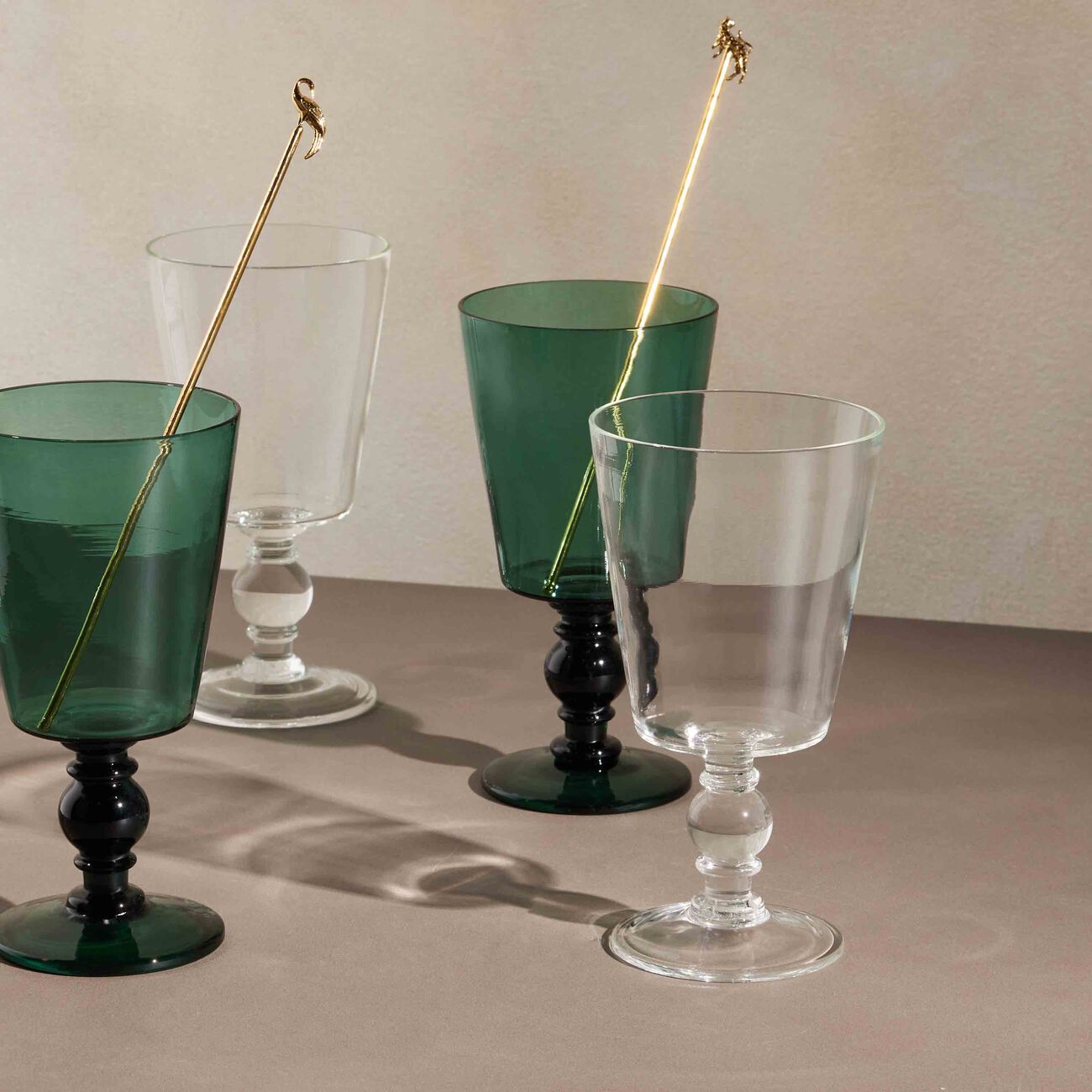 كأس الشرب هانا شفاف إيرا أودايبور كأس الشرب هانا شفاف