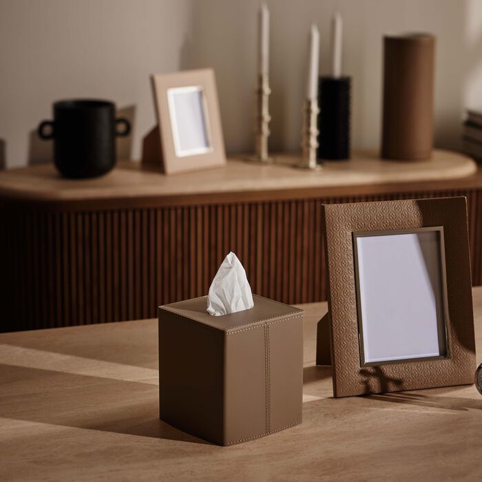 giobagnara narciso square tissue box brown