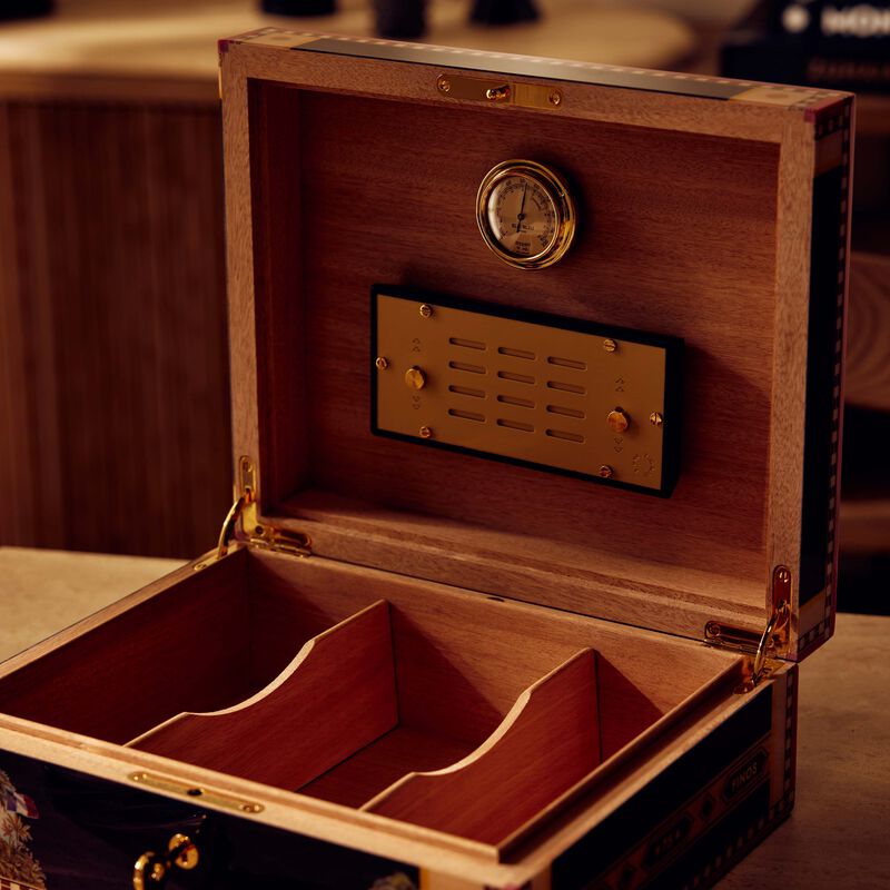 elie bleu flora de alba cigar humidor black