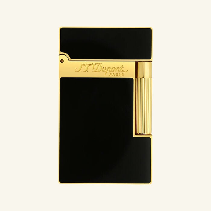 s t  dupont paris is renowned for luxury lighters  collectible pens  perfumes  and premium accessories  founded in 1872  s t  dupont blends innovation with timeless elegance  featuring the iconic diamond head pattern and exceptional french craftsmanship in every handcrafted piece ولّاعة لين 2 مطلية باللون الأسود