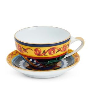 فنجان للشاي مع صحنه من البورسلين, medium