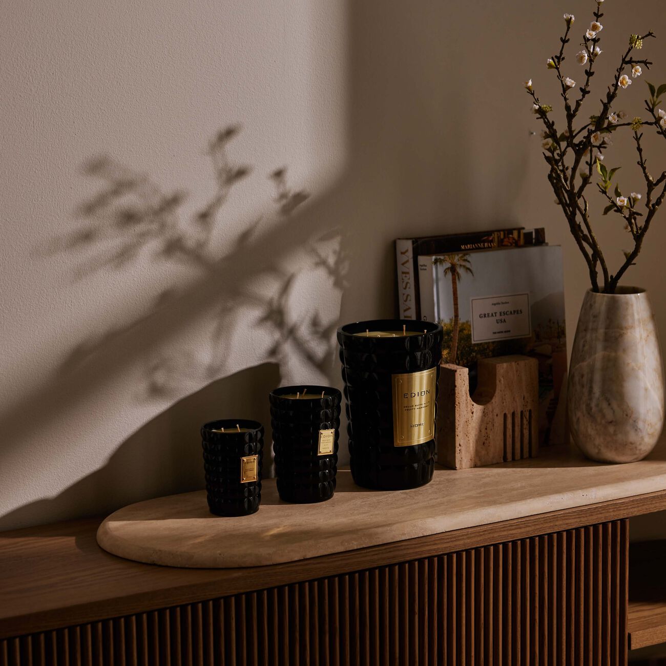 إديون الشمعة العطرية تشيلو سويت نمبر 17 فروتي هارموني نيرو   500 غ