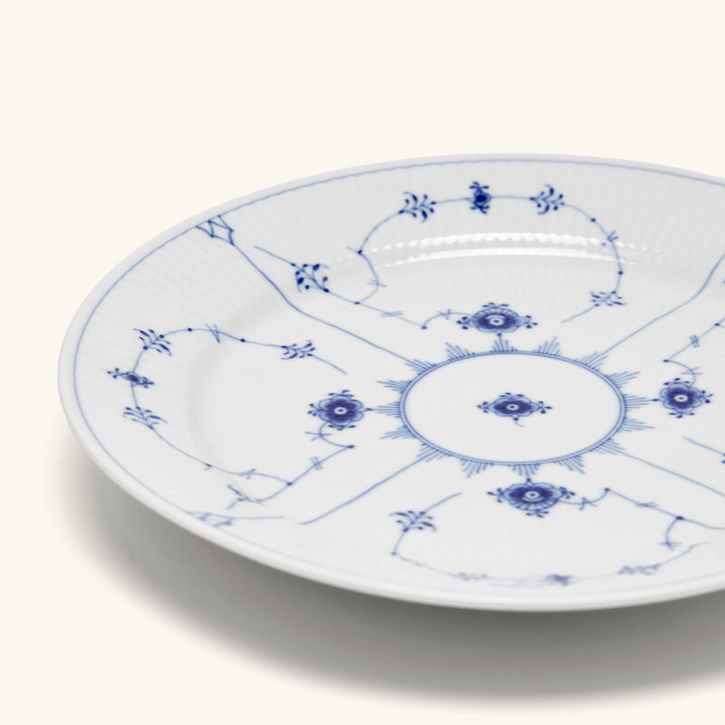 royal copenhagen blue fluted plain dinner plate round white 27cm