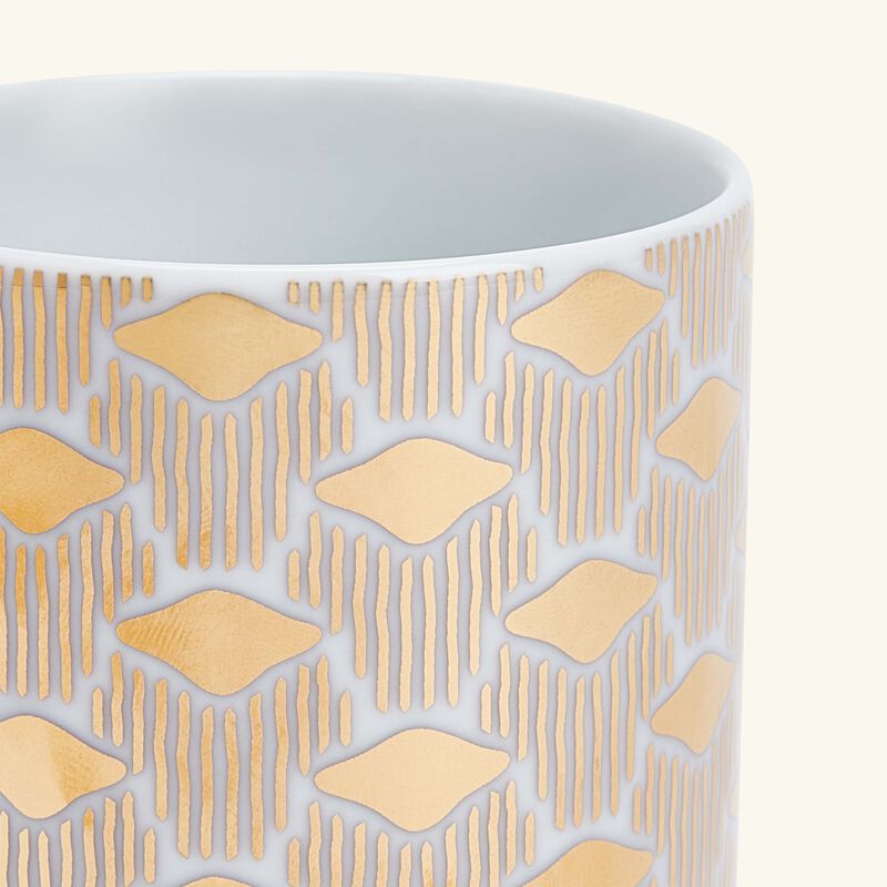 silsal tamrah by razan alazzouni vase round mini gold