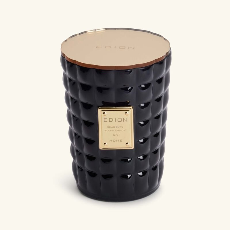 إديون الشمعة العطرية تشيلو سويت نمبر 7 وود هارموني نيرو   300 غ