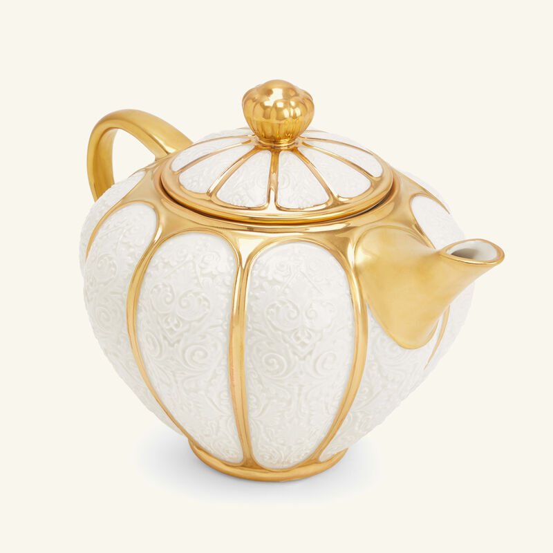 villari amour tea pot white