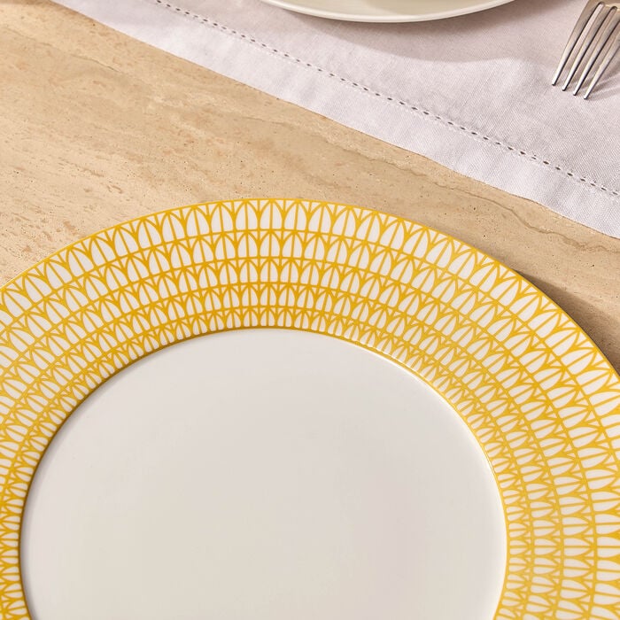 christofle malmaison riviera underplate round yellow 31 cm