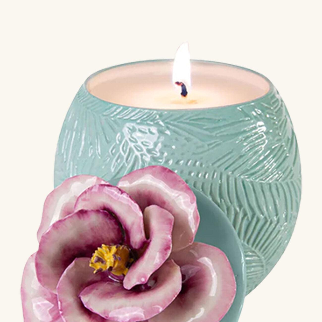 villari acapulco ibiscus scented candle   aquamarine