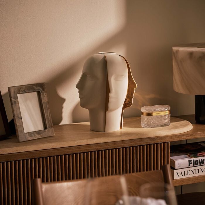 جوناثان أدلر مزهرية أطلس سبليت متوسطة بيضاء