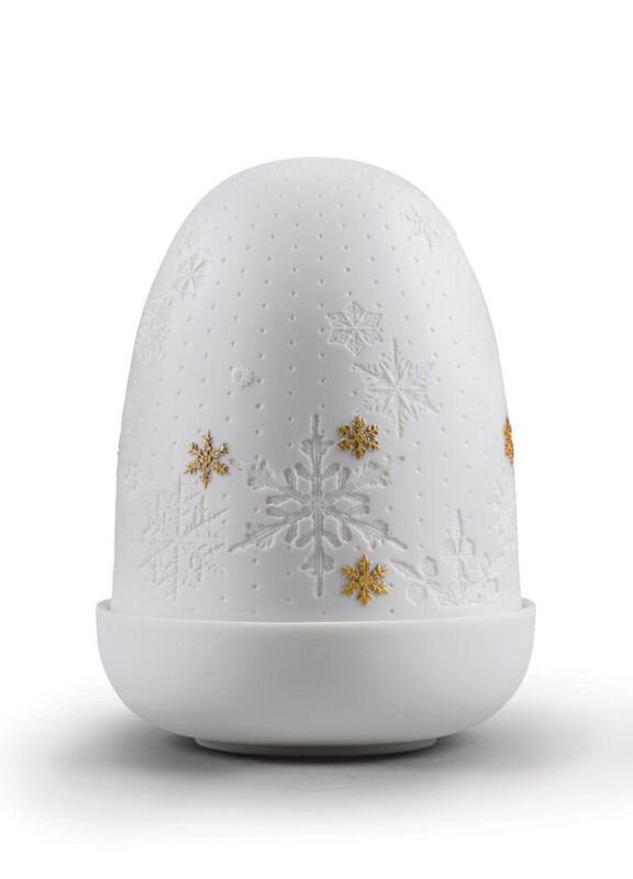 Snowflakes Dome Table Lamp, large