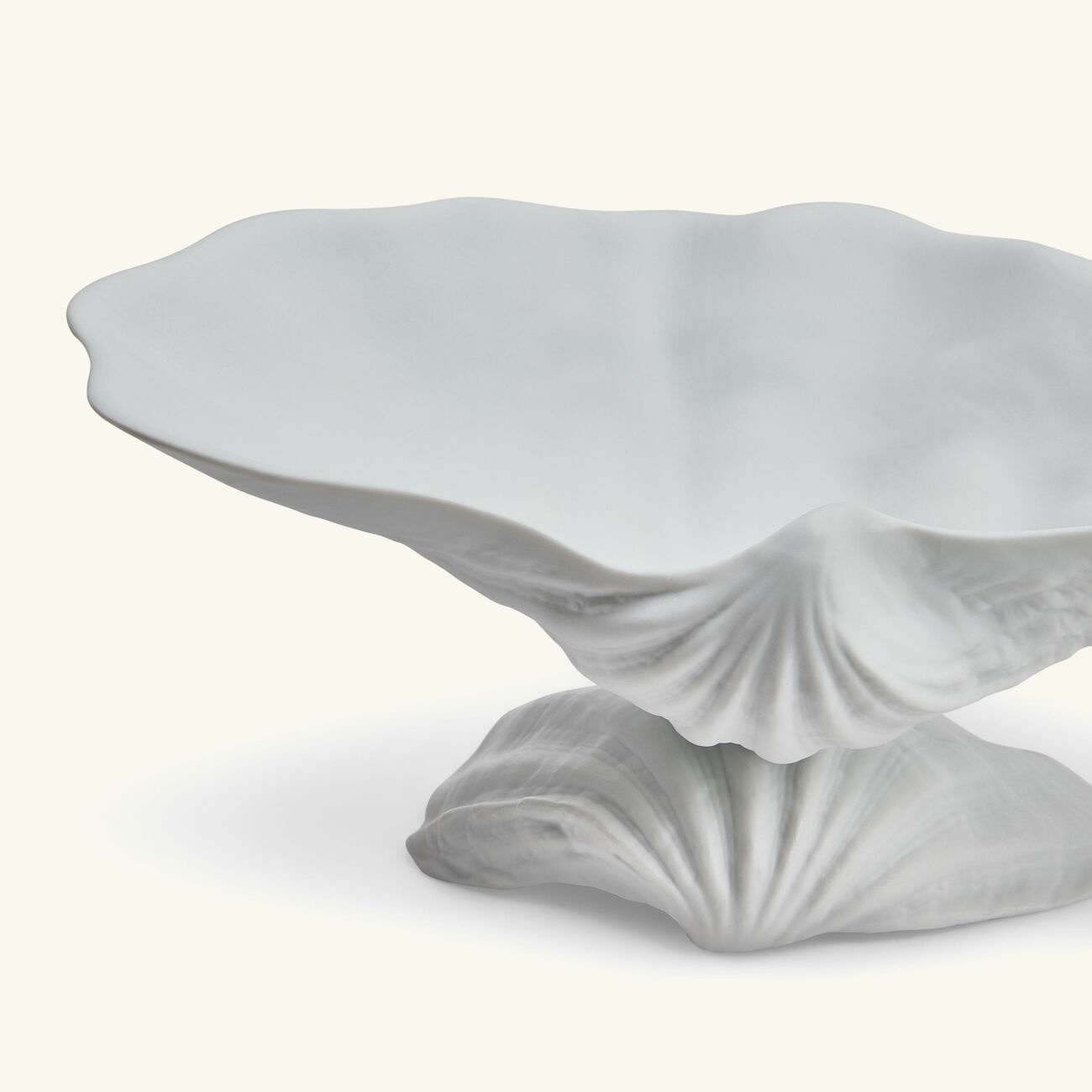 l objet neptune centerpiece medium white